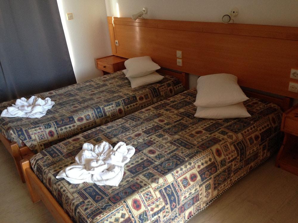 Pantheon Hotel Kéfalos Zewnętrze zdjęcie